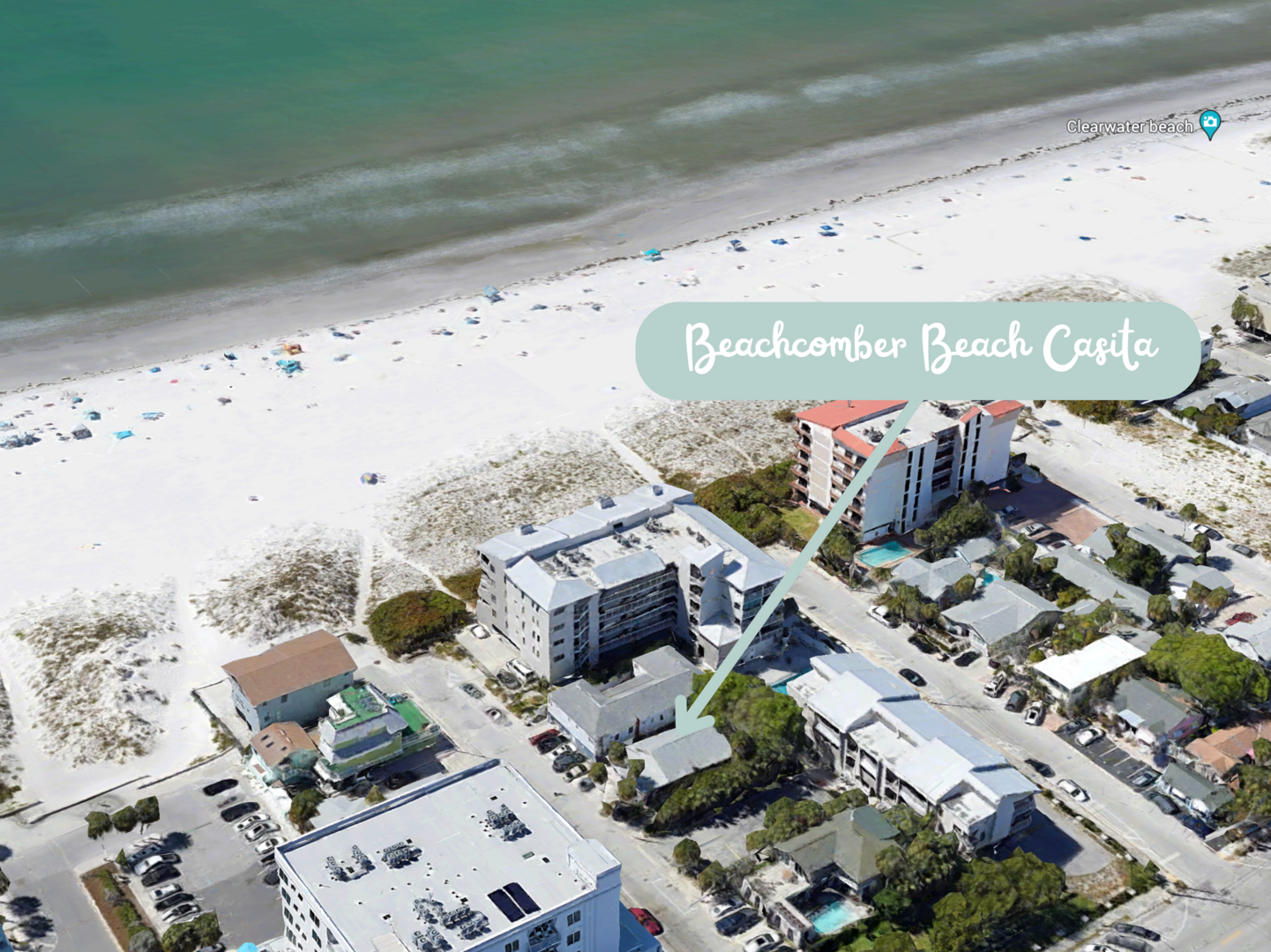 Beachcomber Casita: Steps from the sugar white sands of Clearwater Beach!