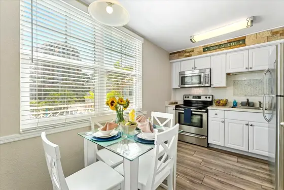 Fully Equipped Kitchen – Includes fridge, stove, oven, microwave, and Keurig coffee maker.