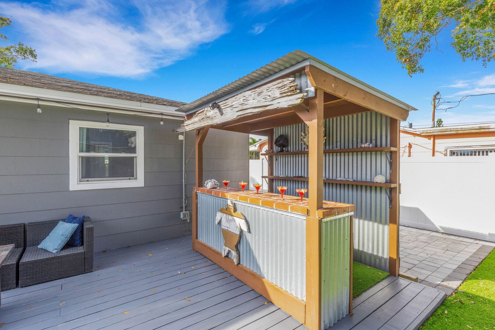 Flamingo Pool House: 1565 S Jefferson ➠ 2BR Clearwater Home w/ Heated Pool & Backyard Bar!