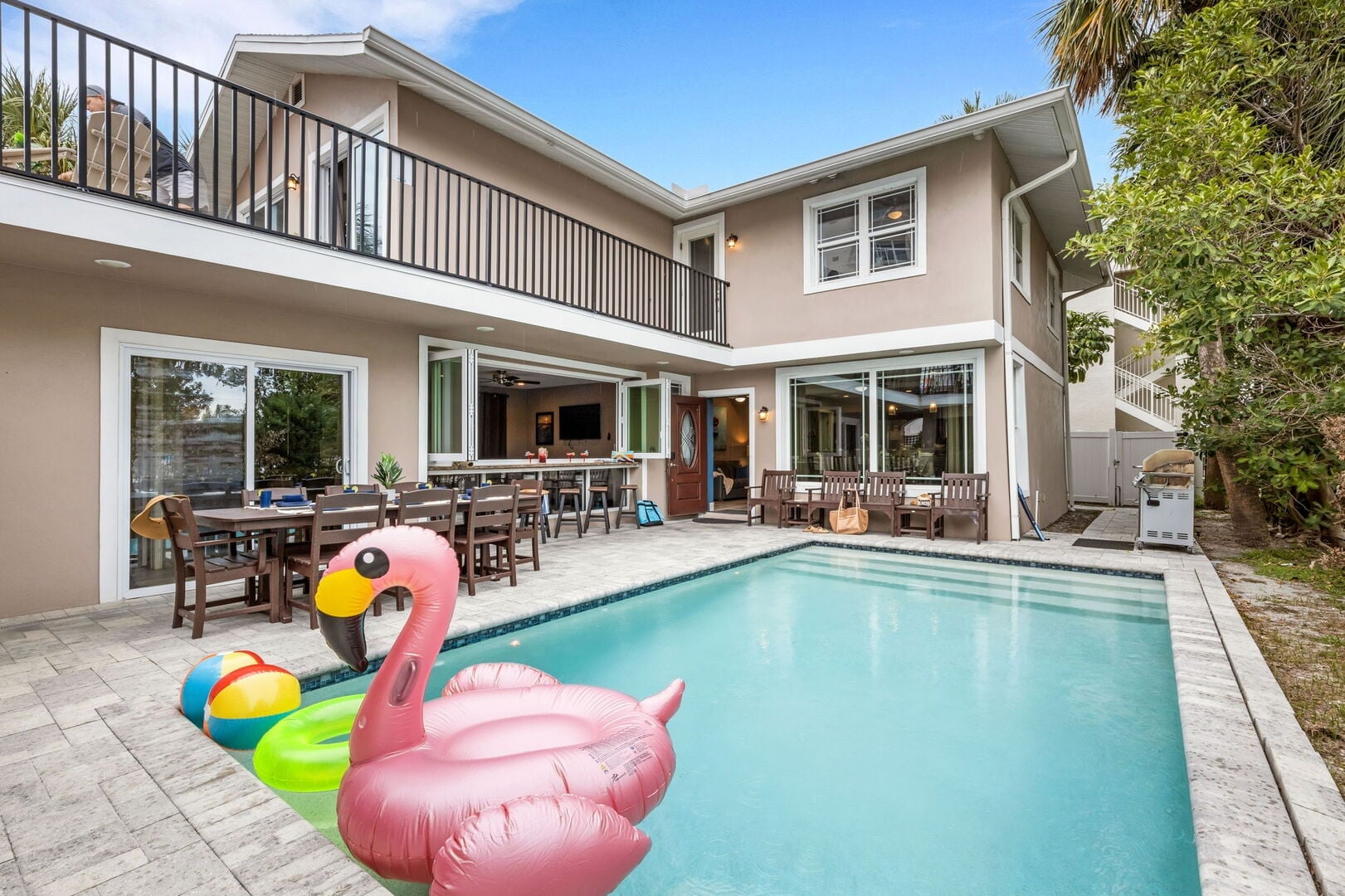Forever Sunshine: 26 Heilwood ➠ Forever Sunshine | Pool • Outdoor Bar • Sleeps 26