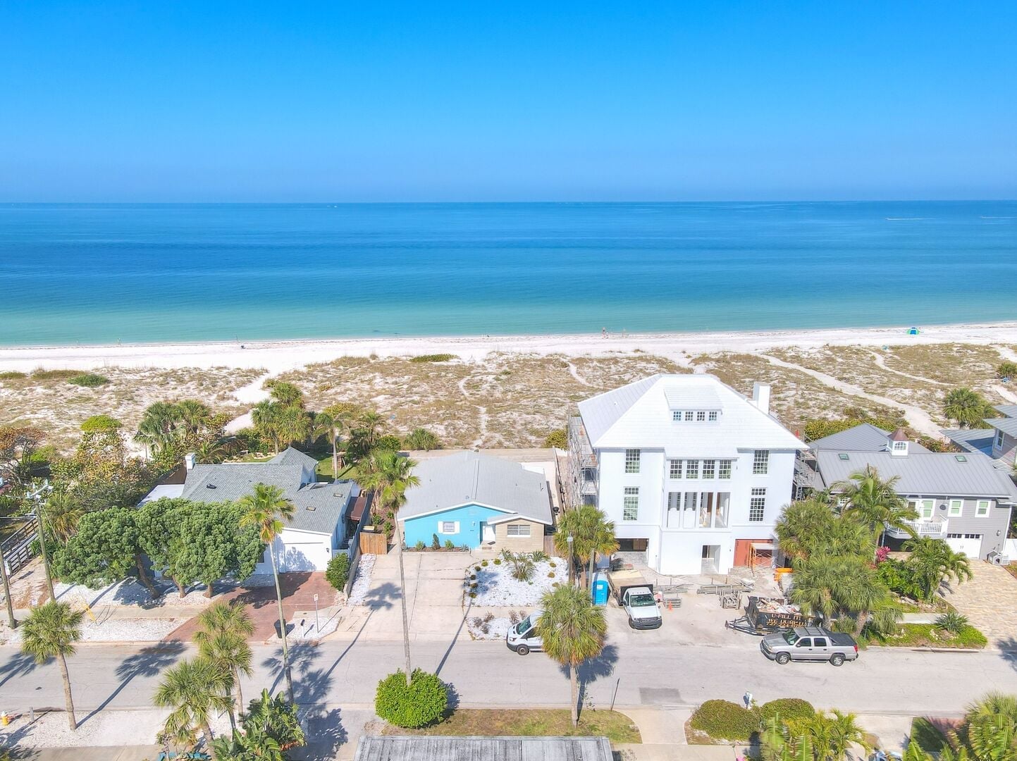 Gulf Breeze: From peaceful beach walks and outdoor adventures to sunset cruises and vibrant dining, Clearwater Beach offers the perfect mix of relaxation, nature, and coastal fun.