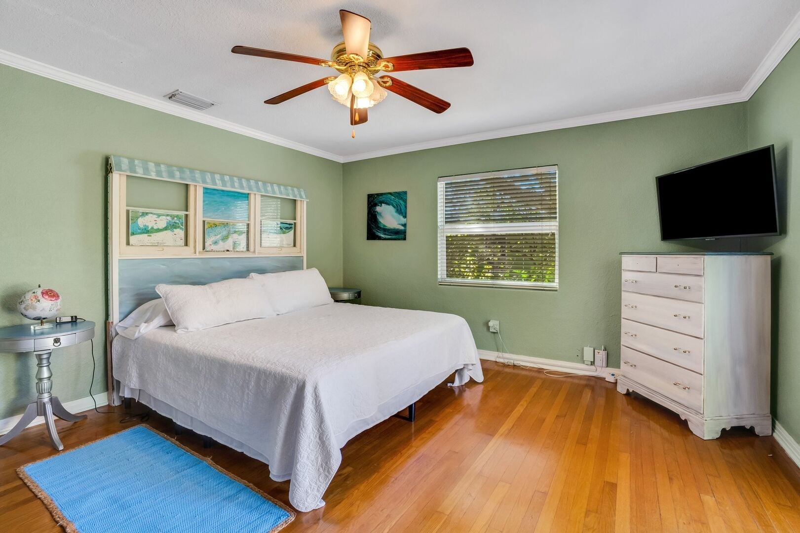 Sea Board Pool House: 1122 Charles ~ Sea Board Pool Home - Monthly Vacation Rental
