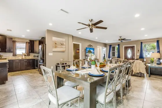 Single-Level Living – No stairs to navigate, making it perfect for multi-generational families and guests with mobility concerns.