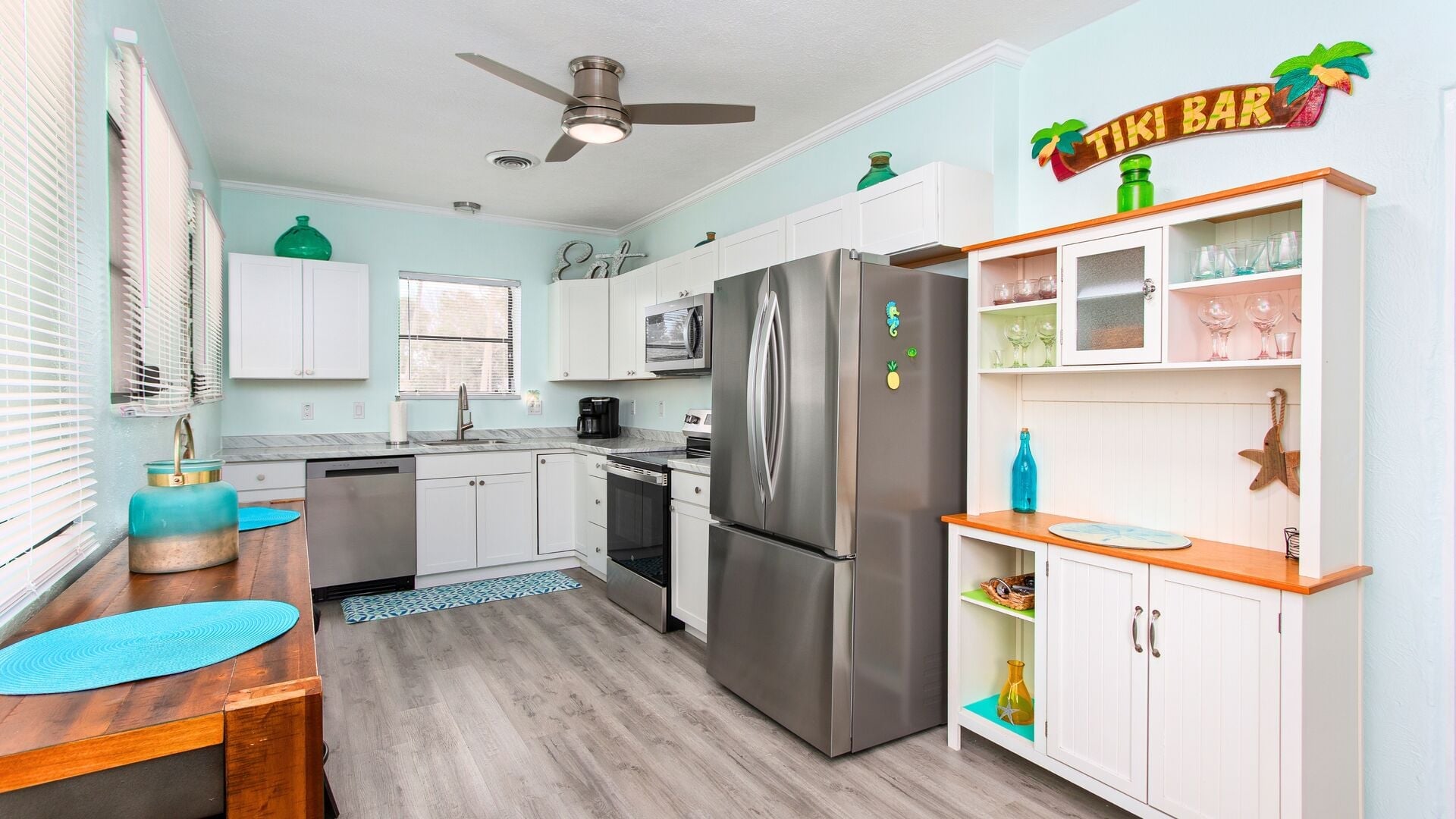 Sunny Escape: 917 Mandalay ➠ Sunny Escape | Monthly Beach House • Walk to Sand