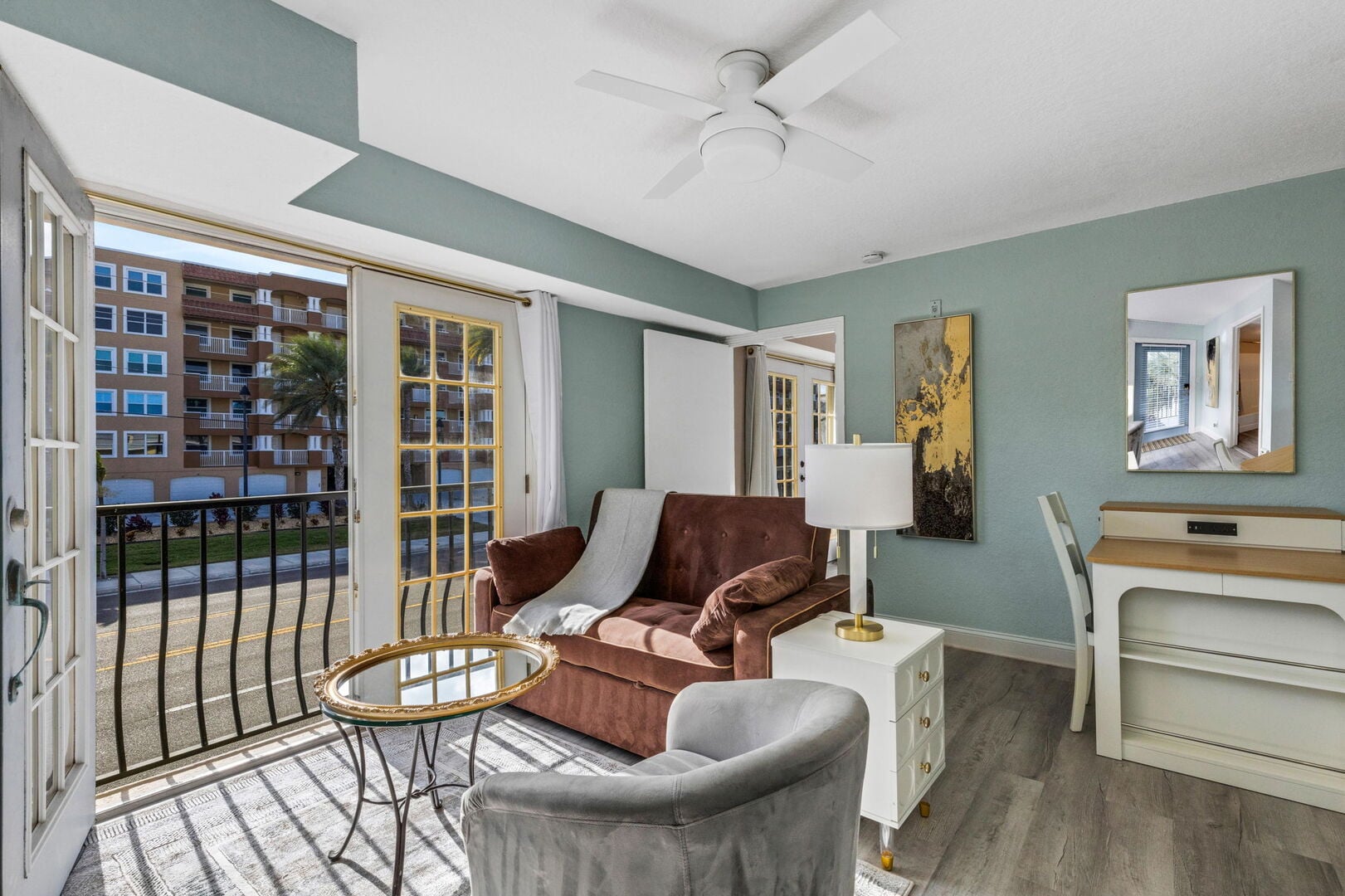 Sunset Corner: 16333 Gulf Blvd 215 ➠ Sunset Corner - Beach View Suite | Heated Pool