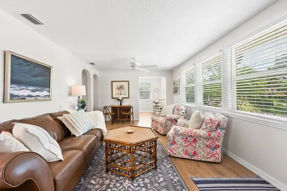 Sunshine Buttercup Cottage photo 3
