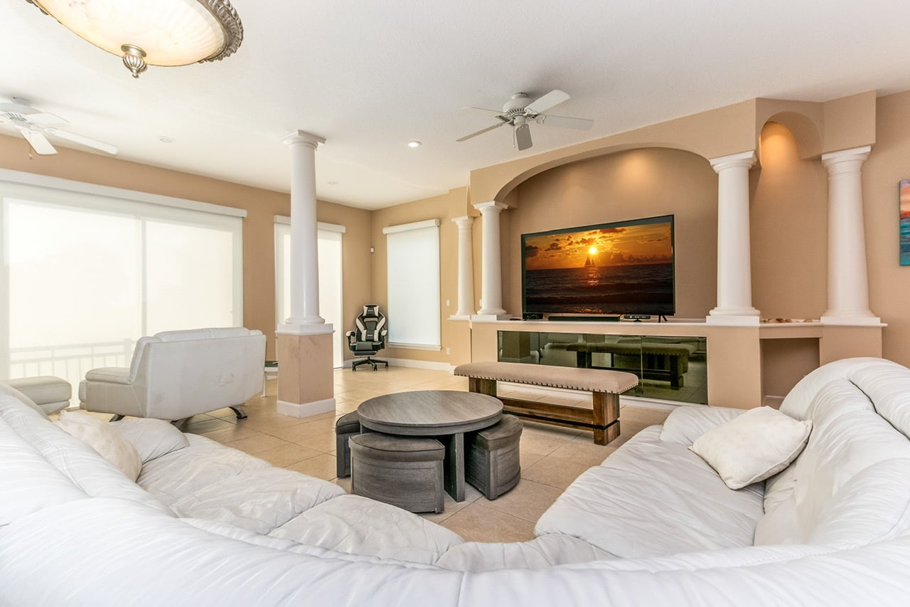 Sweet Escape: Designed specifically for extended stays, this expansive 4,998 sq. ft. residence offers the ultimate "work from paradise" or winter retreat experience.