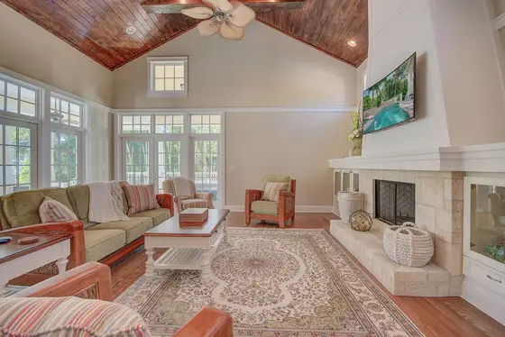 760 Bay Esplanade ➠ Ultimate Island Getaway - Monthly Beach Rental