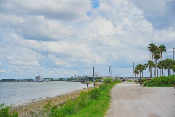 the landscape of honeymoon island