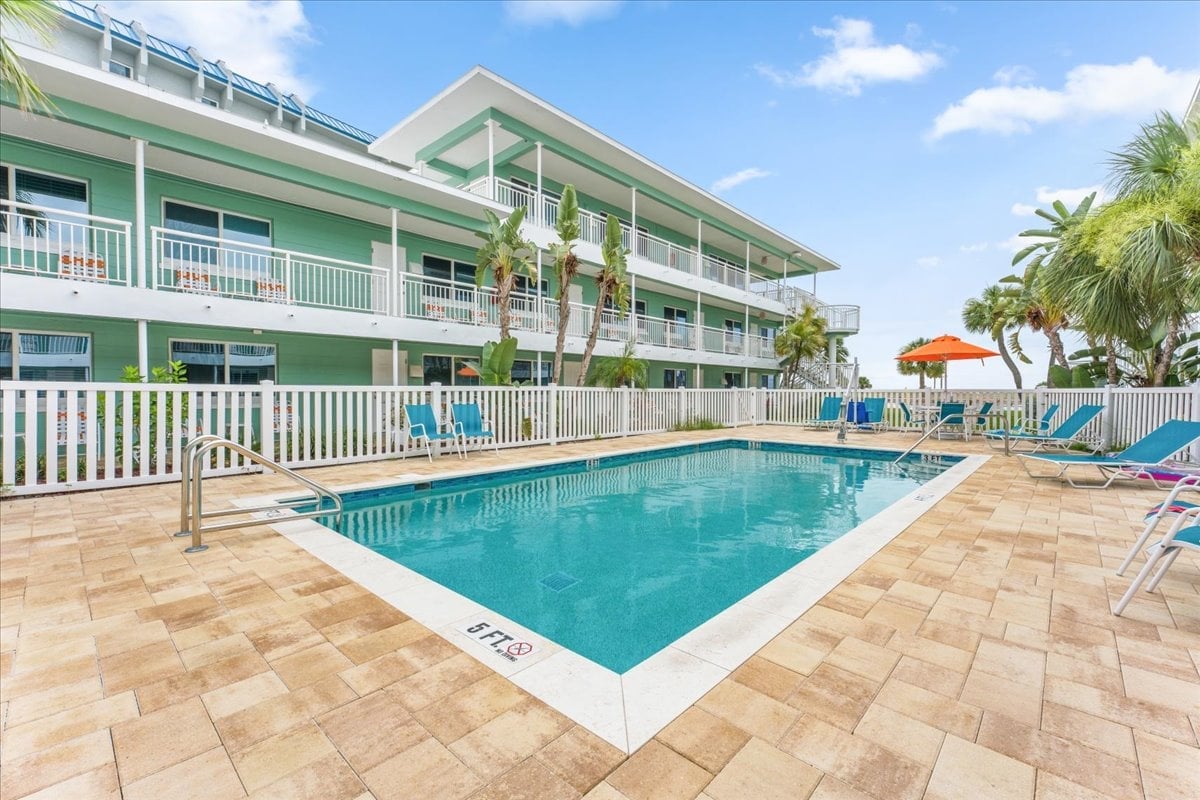 Tropic Terrace Resort 45