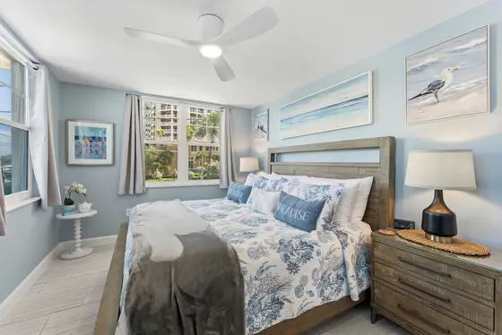 Master Bedroom, King