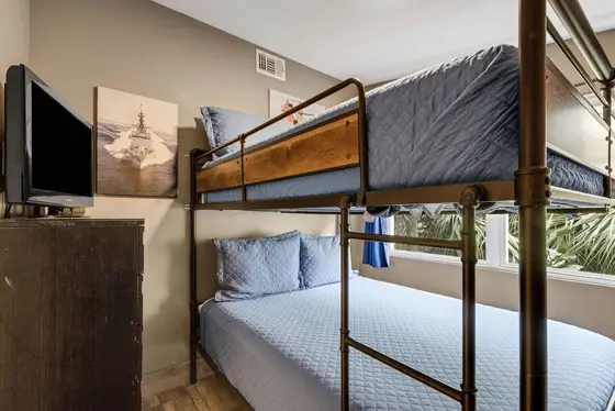 Guest Bedroom 3 - Ground Floor, Queen Bunk Bed