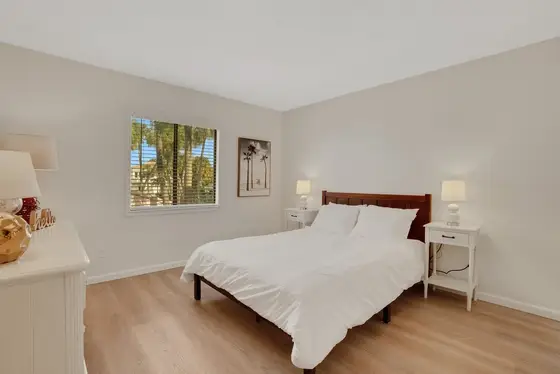 Guest Bedroom, Queen