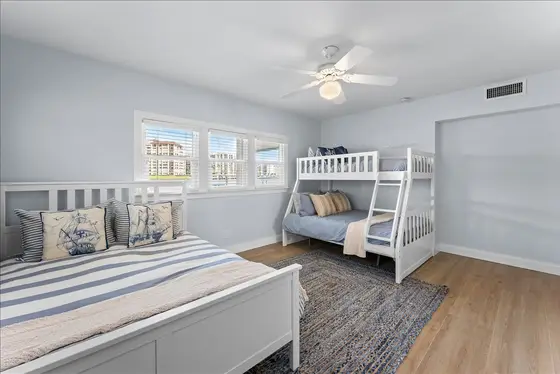 Bedroom 5, Full Bed