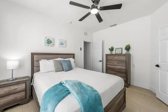 Guest Bedroom, Queen