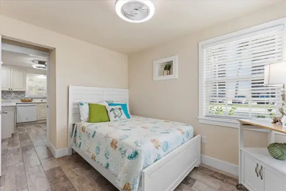 Guest Bedroom, Full Bed