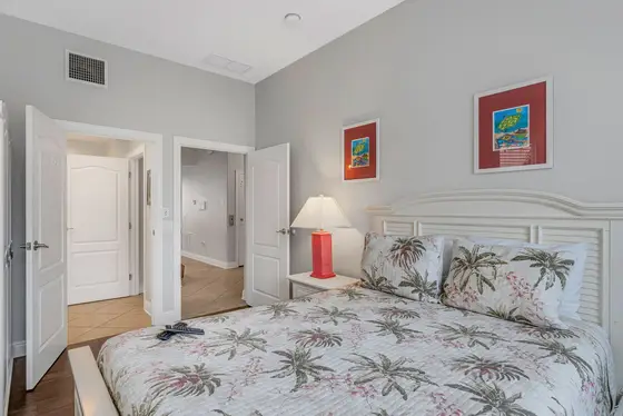 Guest Bedroom, Queen