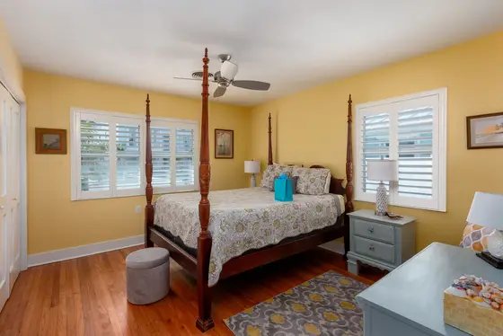 Guest Bedroom, Queen