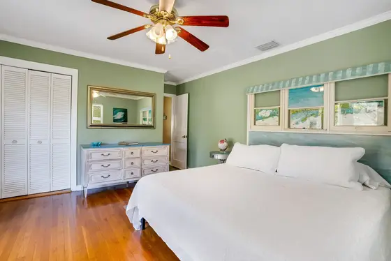 Guest Bedroom, Queen