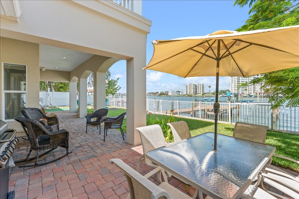 Step outside and soak in the tranquil bayfront setting, where you can enjoy morning coffee, evening sunsets, and the peaceful sounds of the water.