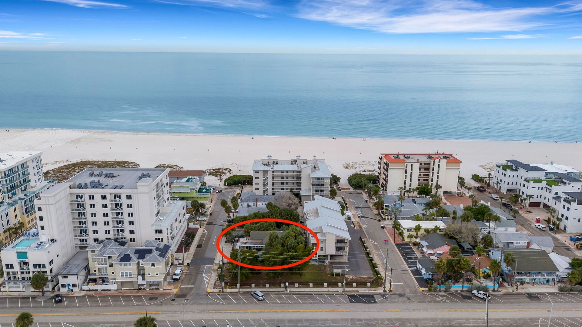 26 Heilwood ➠ Forever Sunshine | Pool • Outdoor Bar • Sleeps 26