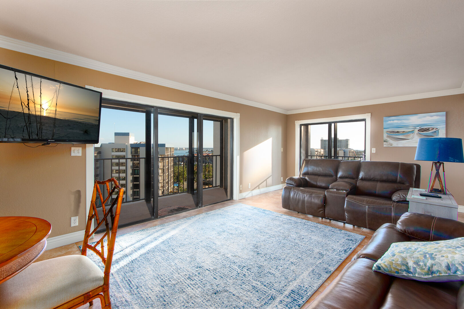 Southbeach Condo #910 ➠ Beach Views, Heated Pool, Private Balcony! SK 910