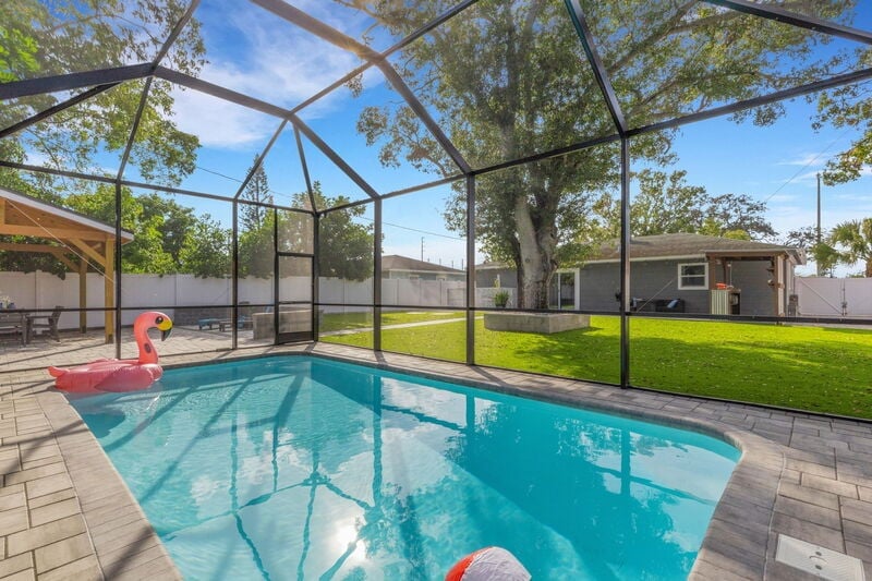 Flamingo Pool House