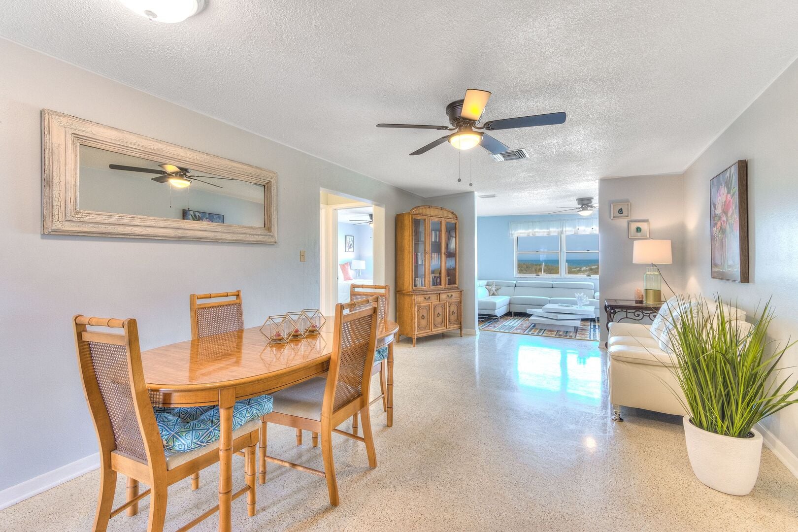 944 Eldorado ~ Directly on the sand, 4BR beach house! Gulf Breeze
