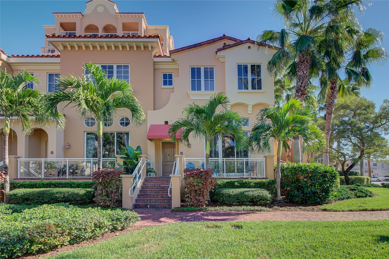 Belle Harbor Suite 71