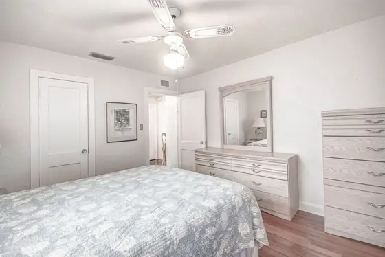 Guest Bedroom, Queen