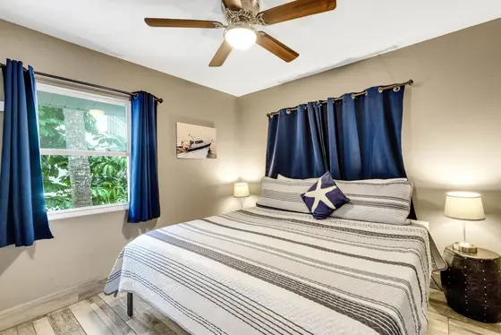 Guest Bedroom 4 - Second Floor, King