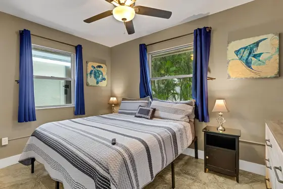 Guest Bedroom 2, King