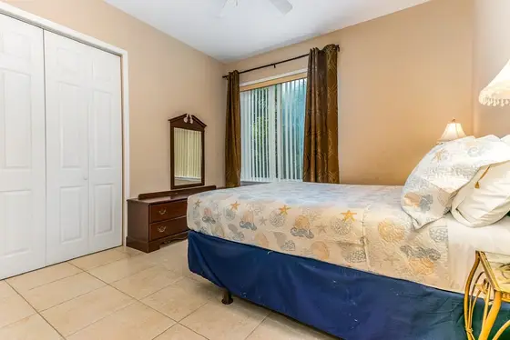 Guest Bedroom, Queen