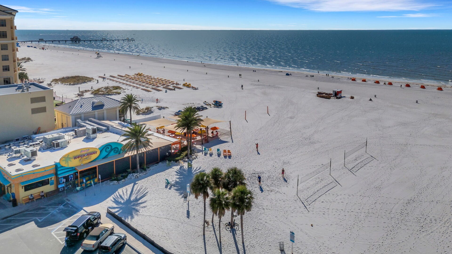 Steps to the Sand – Located just a 1-to-2-minute walk from the world-famous beach