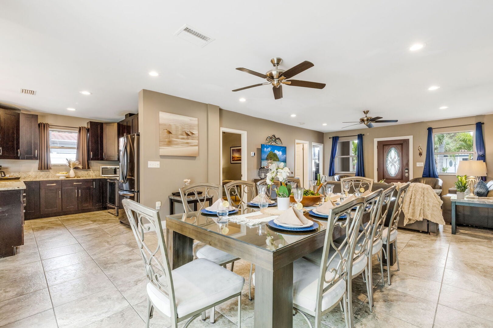 770 Mandalay ➠ Summer Breeze | Beachside Pool Home • Tiki Bar • Sleeps 20