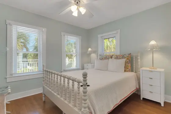 Guest Bedroom, Queen