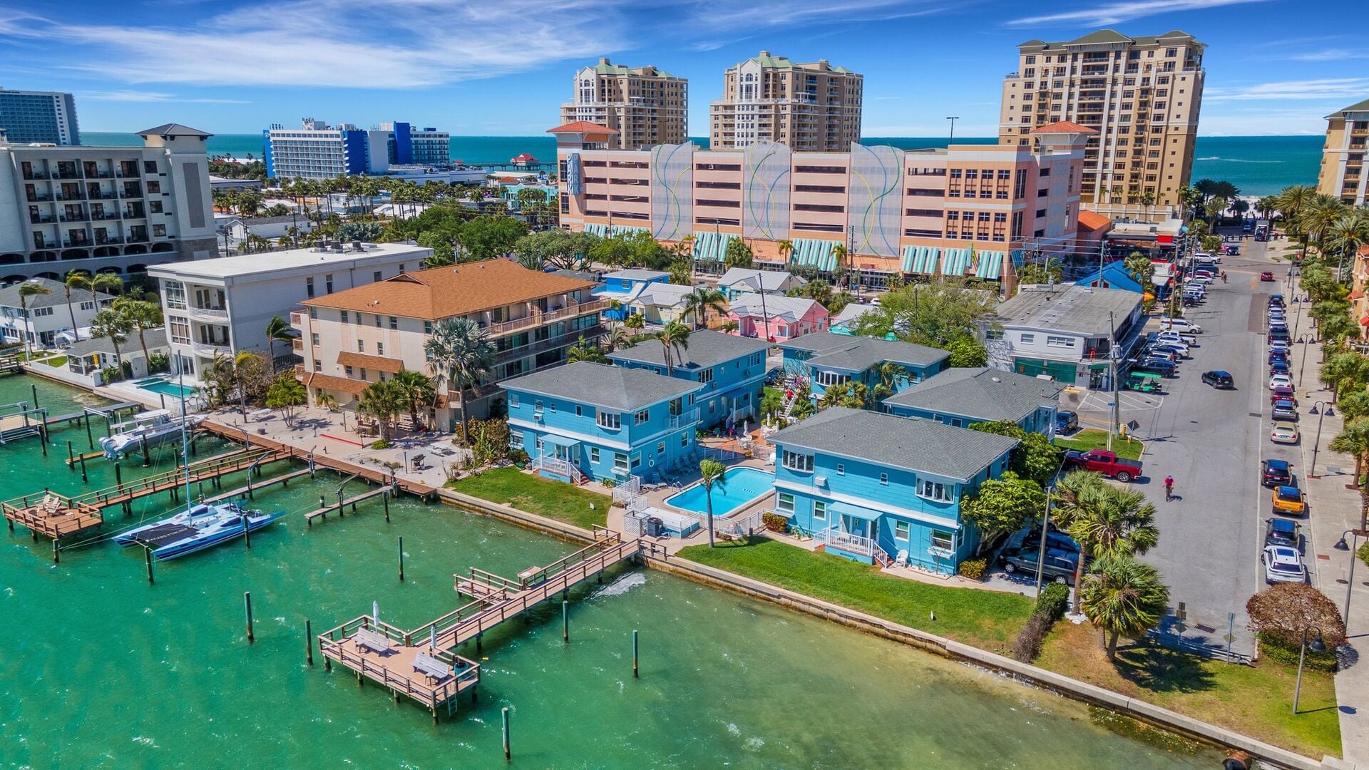 Coral Resort B1 ➠ Beach Condo • Water Views • Heated Pool