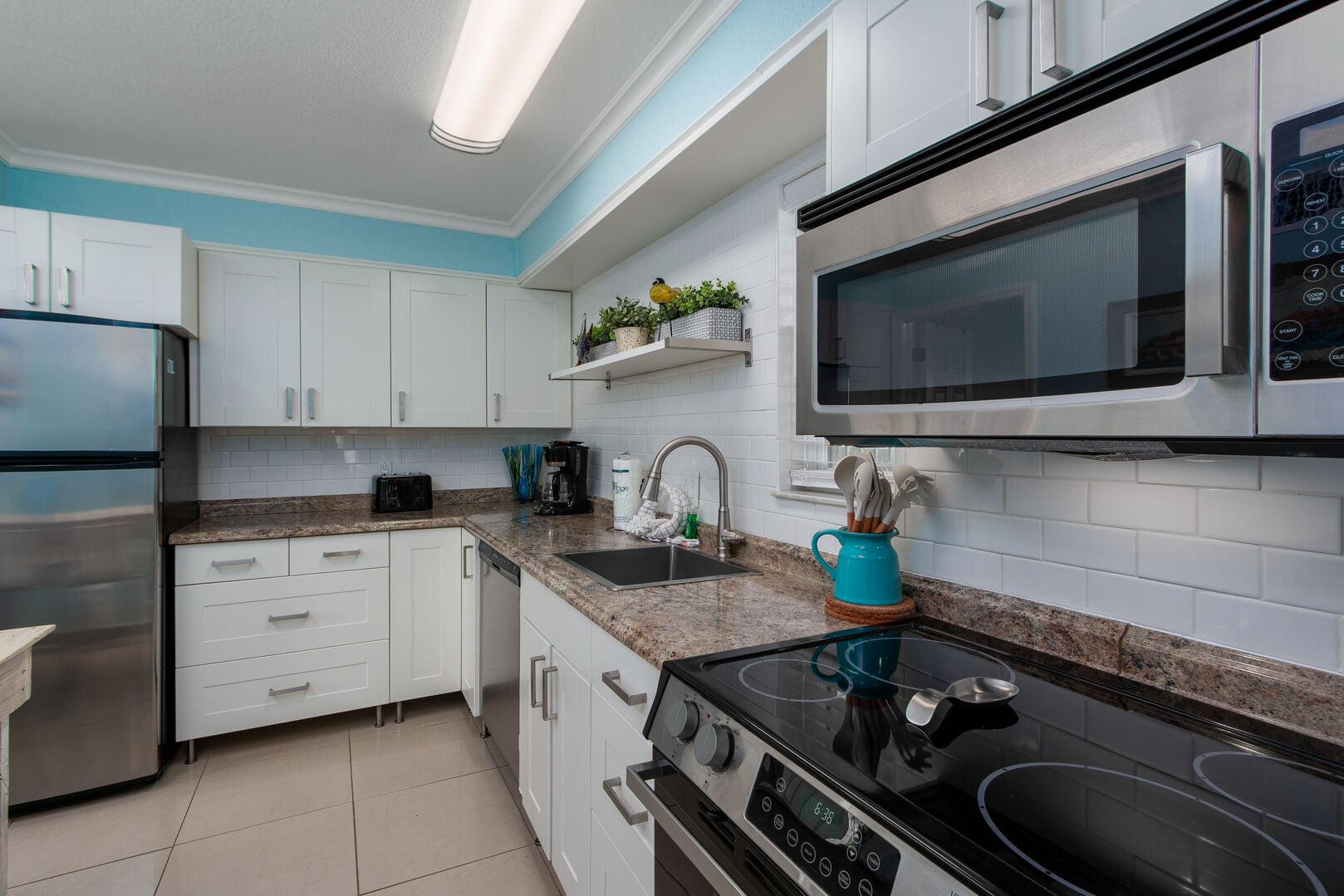 Tropic Terrace Resort 40