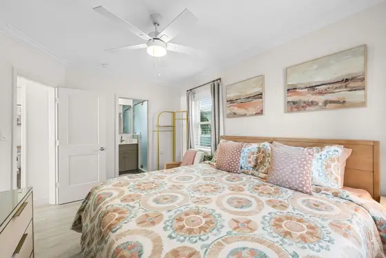 Master Bedroom, King