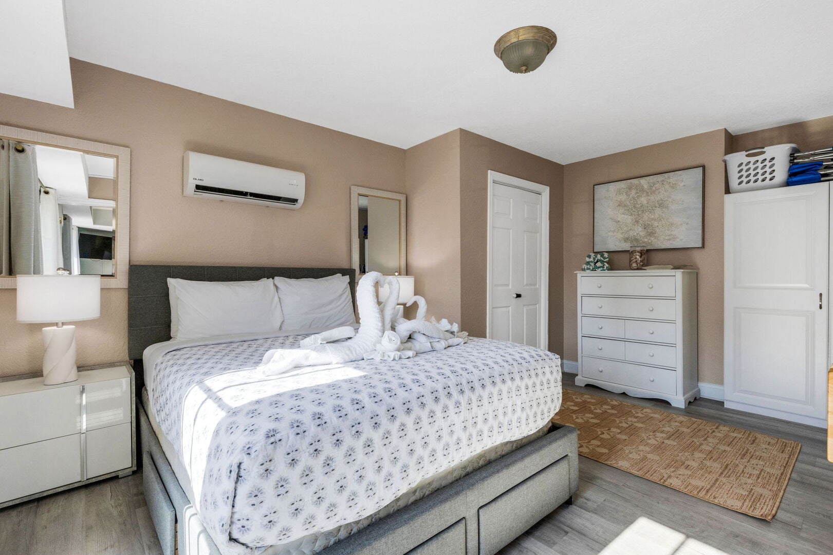 16333 Gulf Blvd 215 ➠ Sunset Corner - Beach View Suite | Heated Pool