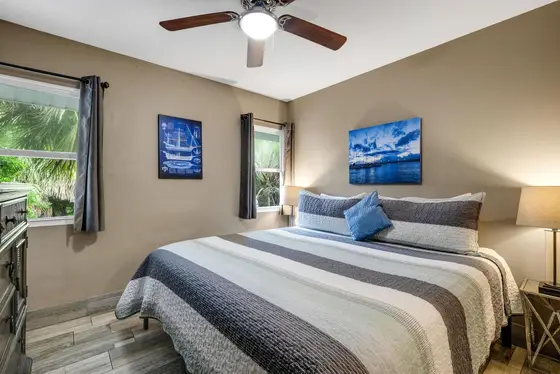 Guest Bedroom 9 - Second Floor, King